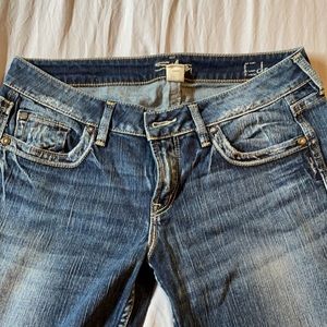 Silver Jeans size 30. Length 33